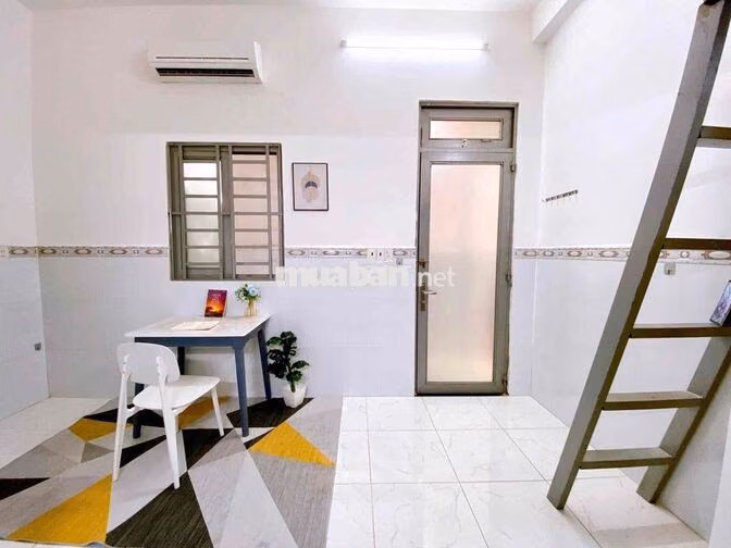 Cho Thuê Phòng Gác, Máy lạnh, Học viện hàng không, Gần Sân Bay