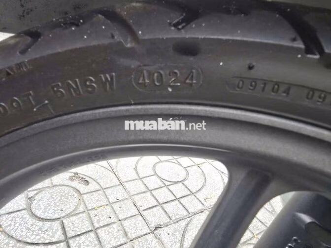 Vision 2024 Xám xi măng odo:8k.BS 62AL-09918.