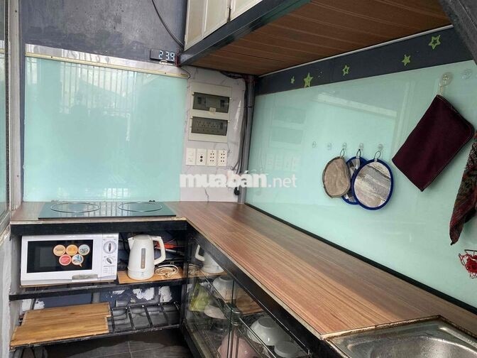 Phòng ban công, tiện nghi đầy đủ gần CV Làng Hoa Gò Vấp
