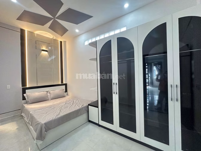 Nhà mới đẹp 3 lầu, đầy đủ nội thất Trương Thị Hoa - Q12
