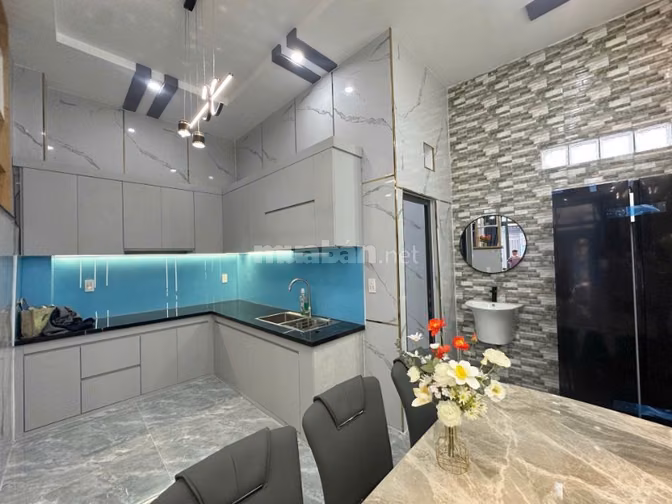 Nhà mới đẹp 3 lầu, đầy đủ nội thất Trương Thị Hoa - Q12