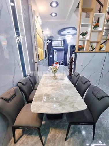 Nhà mới đẹp 3 lầu, đầy đủ nội thất Trương Thị Hoa - Q12