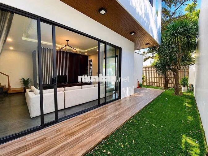 CHO THUÊ VILLA CAO CẤP LUXURY SÂN VƯỜN