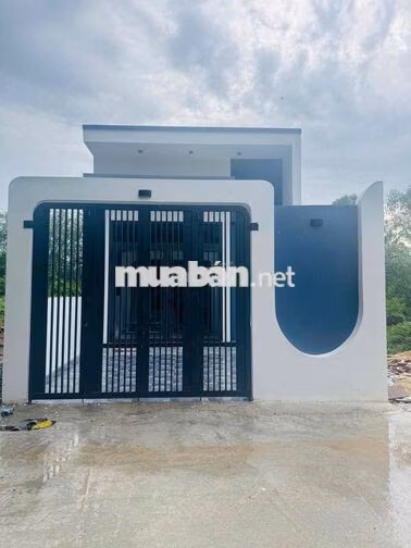 Nhà mơi full ở thủ dầu một sân ô tô