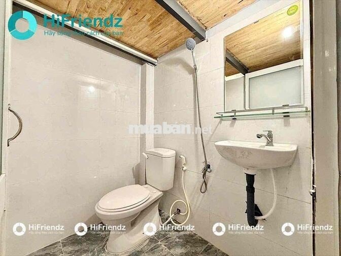 GÁC CỬA SỔ GẦN HỌC VIỆN HÀNG KHÔNG CƠ SỞ 2