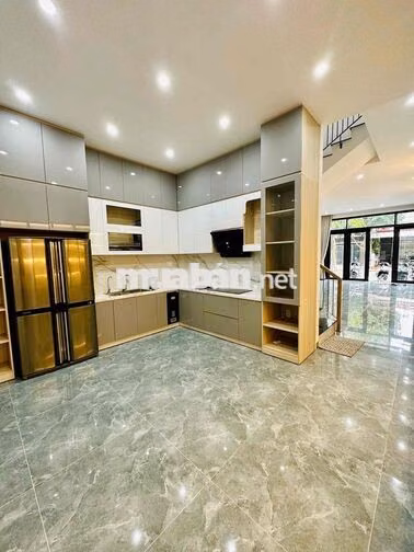 185 ✨ 🏡 CHO THUÊ NHÀ 3 TẦNG MẶT TIỀN HOÀI THANH