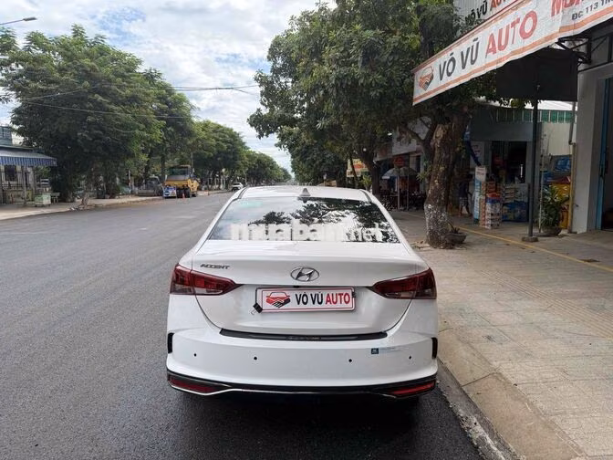 Hyundai Accent ATH 2023 Trắng Tự động 5 vạn