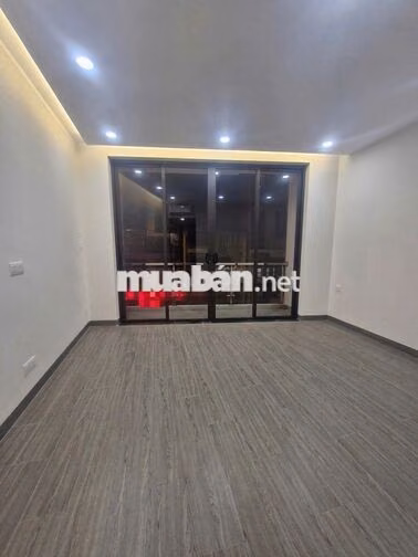 NHÀ ĐẸP GIÁ TỐT - 201C Hoàng Hoa Thám, P12, TB - 5x18m, 4 Tầng, 360m2