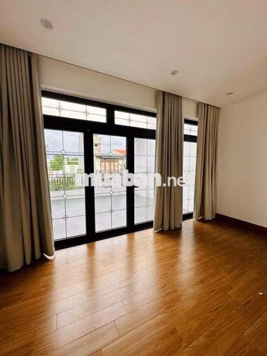 185 ✨ 🏡 CHO THUÊ NHÀ 3 TẦNG MẶT TIỀN HOÀI THANH
