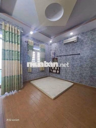 NHÀ SẠCH SẼ DT 5,5*15, TRỆT LẦU, 3PN, 3WC, NỘI THẤT CƠ BẢN 
