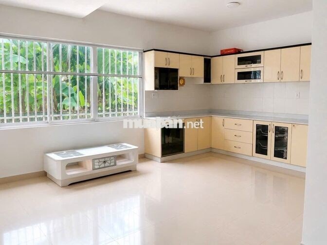 Nhà 4 tầng đường 10m Đường 25 khu Bên Sông hiệp bình chánh có tầng hầm
