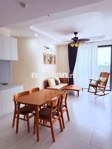 Cho thuê CH 1PN mới 100% view đẹp, tiện ích hồ bơi, gym, công viên,..