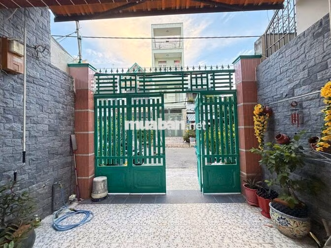 BÁN NHÀ MẶT TIỀN KDC ĐỐI DIỆN BẾN XE QUẬN 8- CHÍNH CHỦ