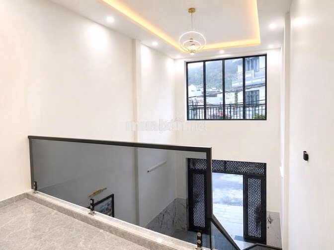 CHO THUÊ NHÀ MỚI ĐẸP 3 PHÒNG NGỦ ĐẦY ĐỦ NỘI THẤT KHU VỰC VĨNH HÒA