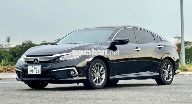 Honda Civic 1.8G 2020 Đen 5 vạn km