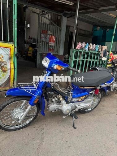 Honda Dream Trung Quốc màu Xanh