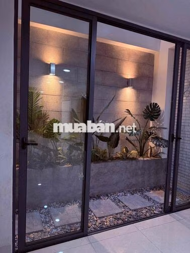 Nhà phố siêu đẹp, phù hợp mở cty văn phòng , spa