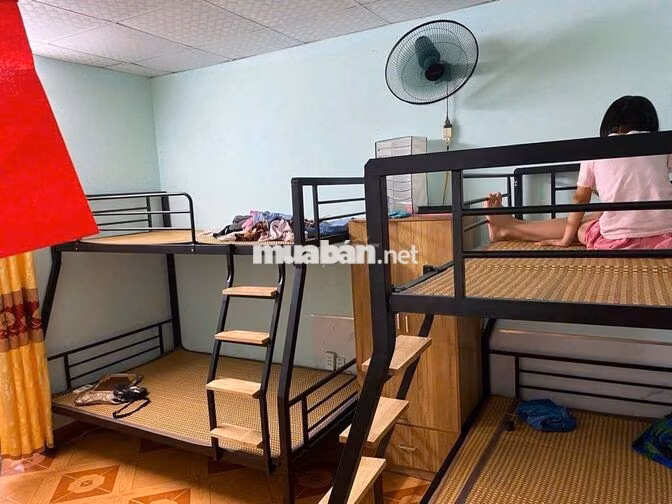 Phòng trọ ở ghép gần đại học Kinh doanh và công nghệ - Vĩnh Tuy