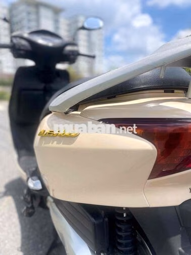 Honda Lead Fi 2011 Vàng kem