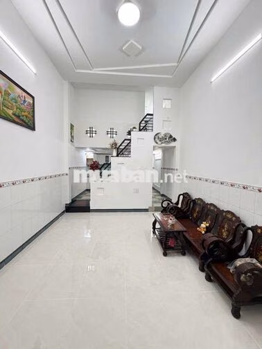 NGAY CHỢ LÊ ĐÌNH CẨN - GẦN AEON MALL TÊN LỬA - NHÀ 2 TẦNG 