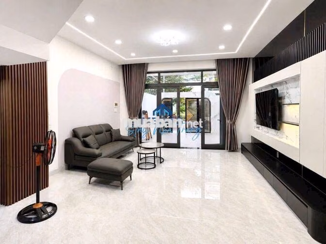 NHÀ NGUYÊN CĂN 4 PHÒNG NGỦ NỘI THẤT MỚI KDT MỸ GIA NHA TRANG