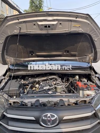 Toyota Innova 2.0 E 2019 Nâu đồng chính chủ bán