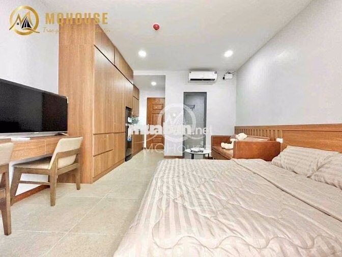 Studio sát công viên Hoàng Văn Thụ - Ban công, full nội thất