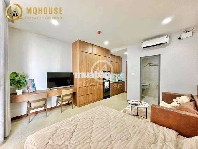 Studio sát công viên Hoàng Văn Thụ - Ban công, full nội thất