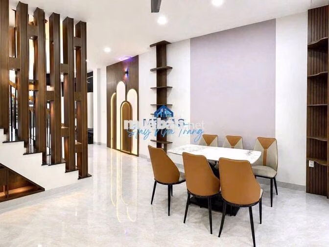 NHÀ NGUYÊN CĂN 4 PHÒNG NGỦ NỘI THẤT MỚI KDT MỸ GIA NHA TRANG