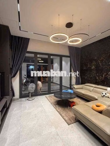 Cho thuê nhà 2 tầng MT Nguyễn Khang Thanh Khê