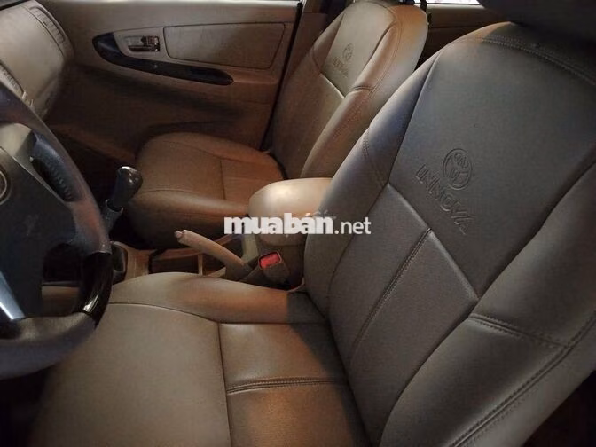 Toyota Innova 2016 Vàng cát 110000 km