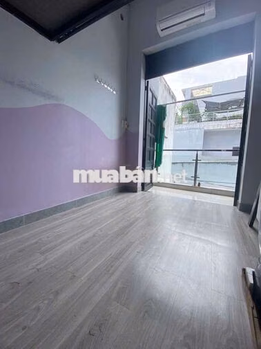 DUPLEX BAN CÔNG NGAY QUANG TRUNG