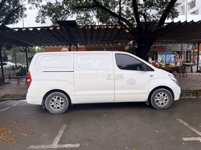 Hyundai Grand Starex Van 2015 Số sàn Máy dầu Trắng