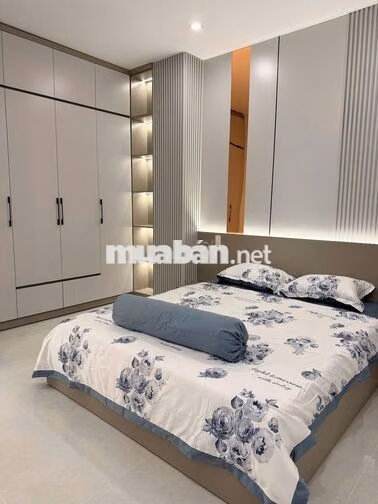 CHO THUÊ NHÀ MẶT TIỀN NGAY TRUNG TÂM