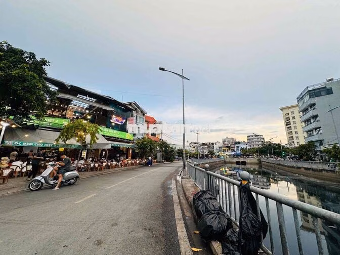 CHO THUÊ GÓC 2MT NGAY DƯƠNG QUẢNG HÀM GÒ VẤP