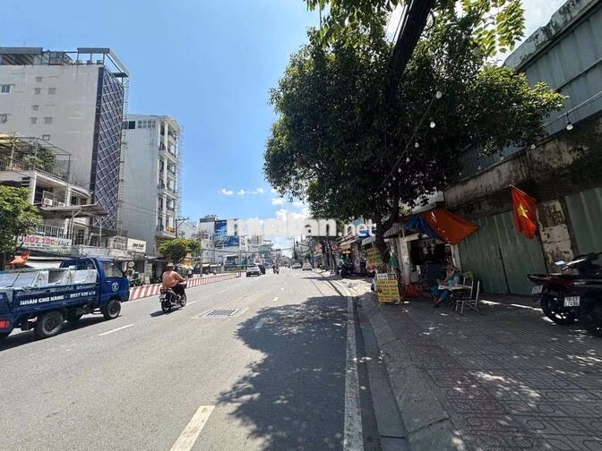 Chính chủ cho thuê nguyên căn nhà mặt tiền với các thông tin sau: -Vị