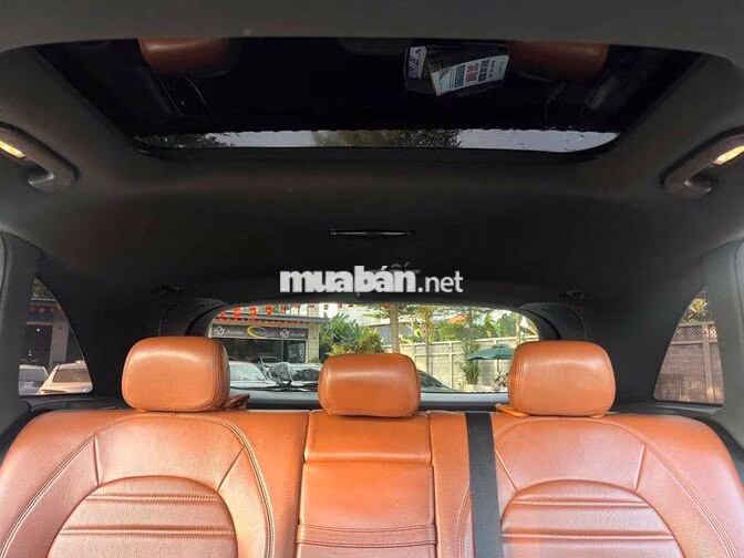 Mercedes-Benz GLC 300 4MATIC 2016 Đen Tự động
