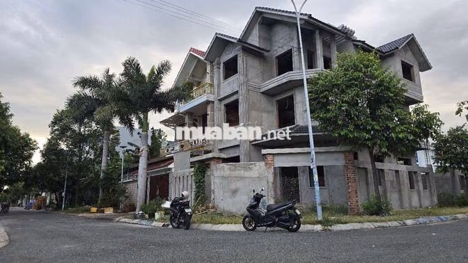 bán căn biệt thự thô khu biệt thự phước sơn . sổ đỏ cá nhân 