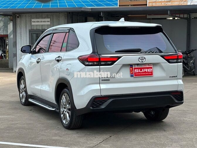 Toyota Innova Cross HEV 2024