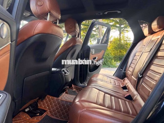 Mercedes-Benz GLC 300 4MATIC 2016 Đen Tự động