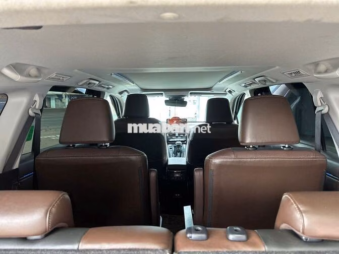 Toyota Innova Cross HEV 2024