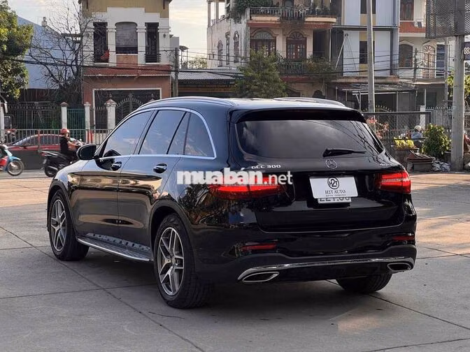 Mercedes-Benz GLC 300 4MATIC 2016 Đen Tự động