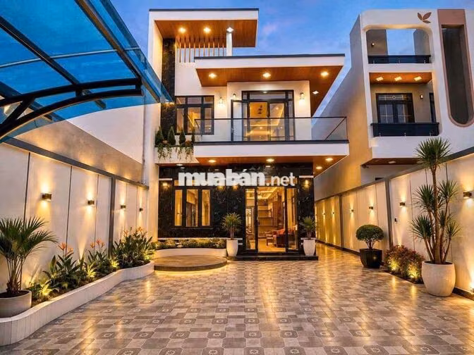 VILLA SÂN VƯỜN 590M2 FULL NỘI THẤT GẦN ĐINH ĐỨC THIỆN