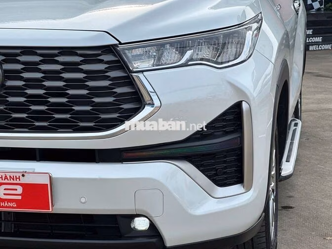 Toyota Innova Cross HEV 2024