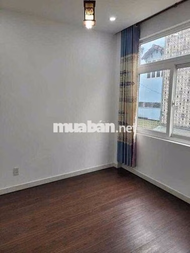 NHÀ ĐẸP HẺM NGUYỄN VĂN KHỐI (4,5x11M) - 4 PHÒNG NGỦ GIÁ TỐT 11 TRIỆU