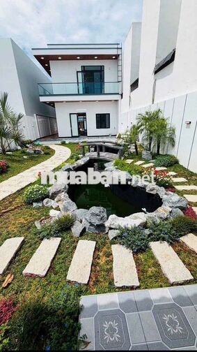 VILLA SÂN VƯỜN 590M2 FULL NỘI THẤT GẦN ĐINH ĐỨC THIỆN