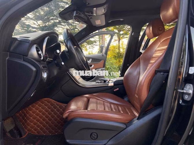 Mercedes-Benz GLC 300 4MATIC 2016 Đen Tự động