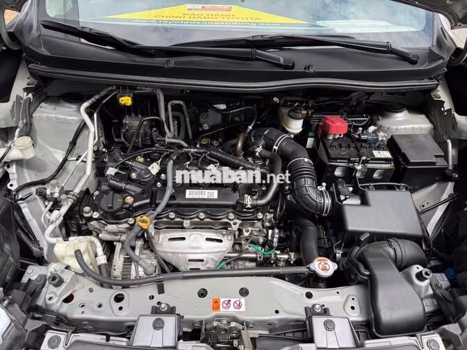 Toyota Veloz E CVT 2024 Bạc Tím 82,563km
