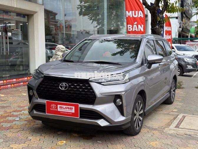 Toyota Veloz E CVT 2024 Bạc Tím 82,563km