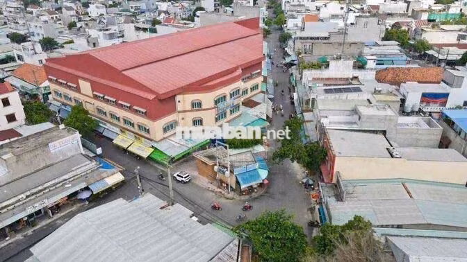 Bán nhà mặt tiền KD buôn Bán 3tyx Trục chính Kdc Binh hoà 3t